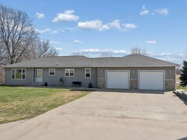 House for sale in Lynnville, Iowa