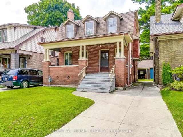 House for sale in Ancaster, Ontario
