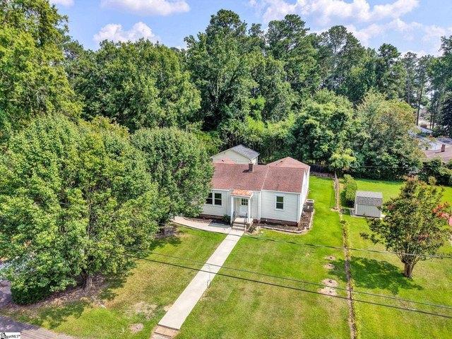 House for sale in Clinton, South Carolina
