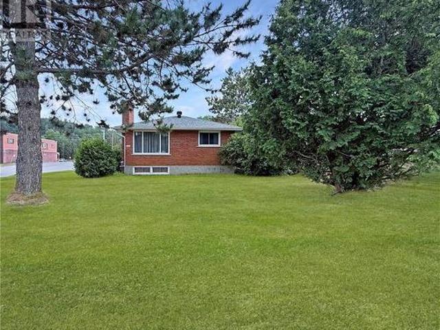 House for sale in Wanup, Ontario