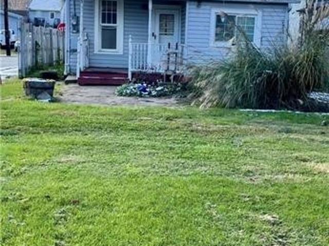 House for sale in Saint Marys, West Virginia
