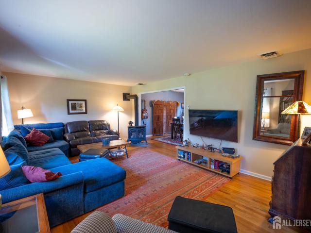 House for sale in Middlesex, New Jersey