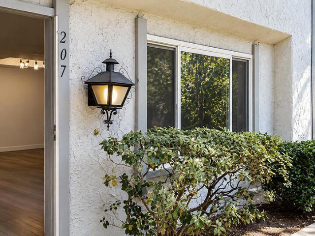 Townhouse for sale in Newbury Park, California