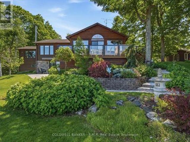 House for sale in Ontario