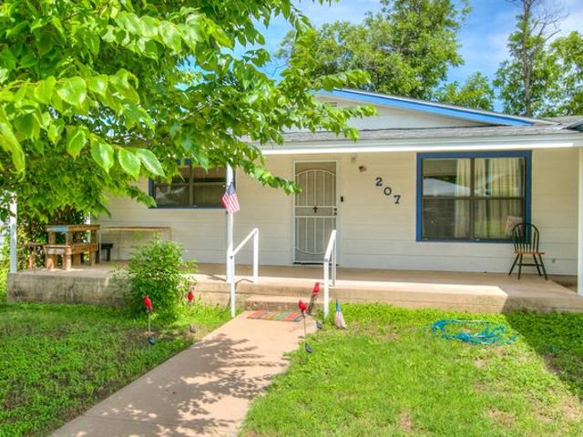 House for sale in Ballinger, Texas