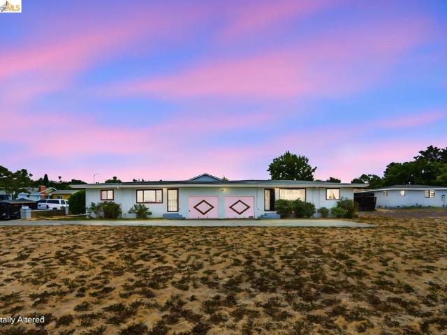House for sale in Solano, California