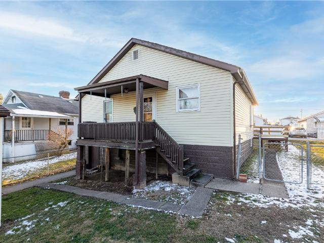 House for sale in Centerville, Pennsylvania