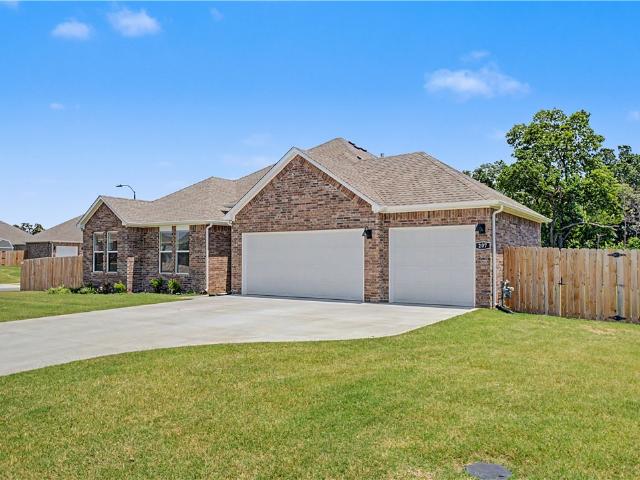 House for sale in Ark