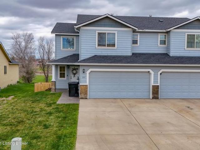 Townhouse for sale in Dickinson, North Dakota