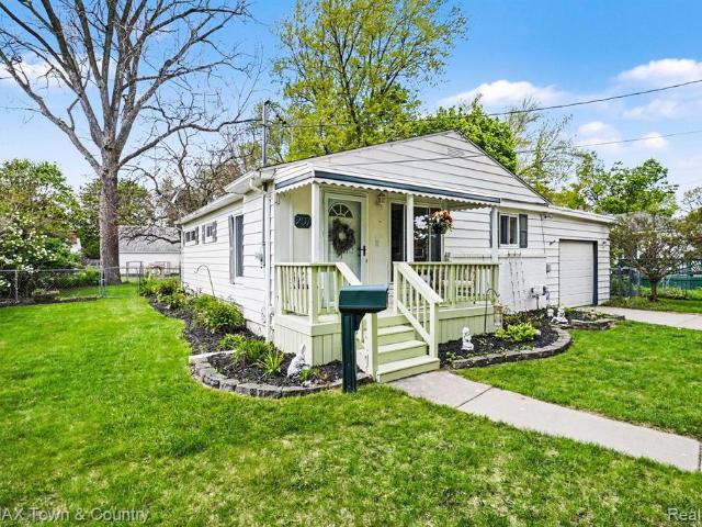 House for sale in Flushing, Michigan