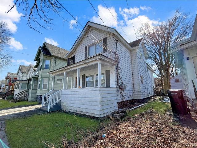House for sale in Syracuse, New York