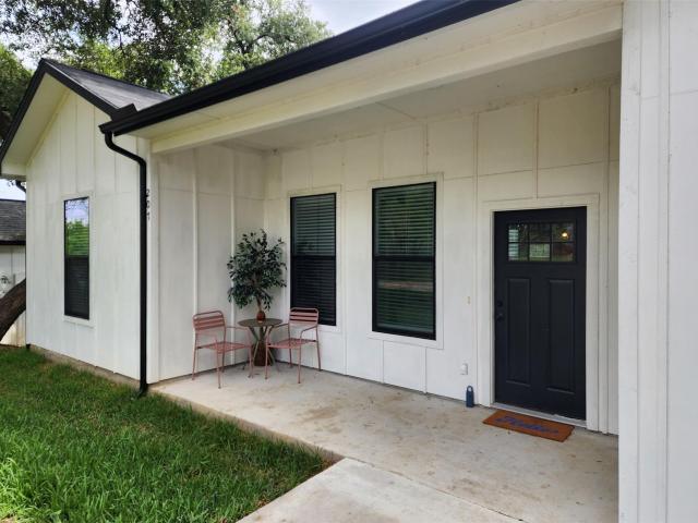 House for sale in Lakeside Beach, Spicewood