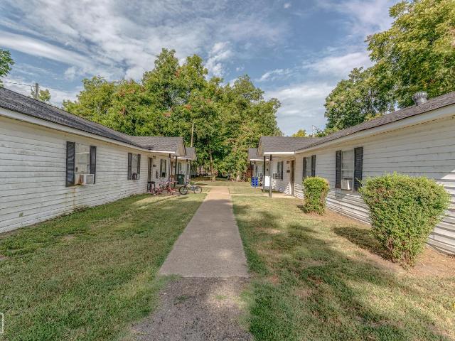 House for sale in Earle, Crittenden County