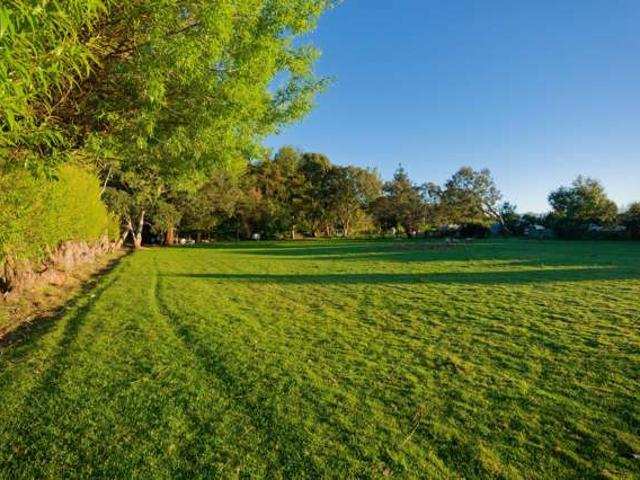 Land for sale in Marlborough
