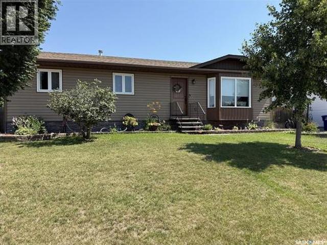House for sale in Outlook, Saskatchewan