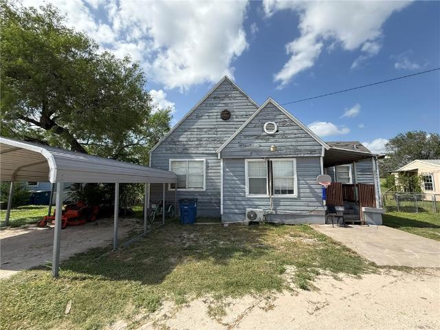 House for sale in Three Rivers, Texas