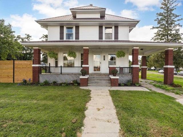 House for sale in Cedar, Iowa