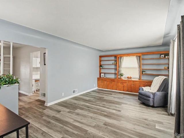 House for sale in Flushing, Genesee County