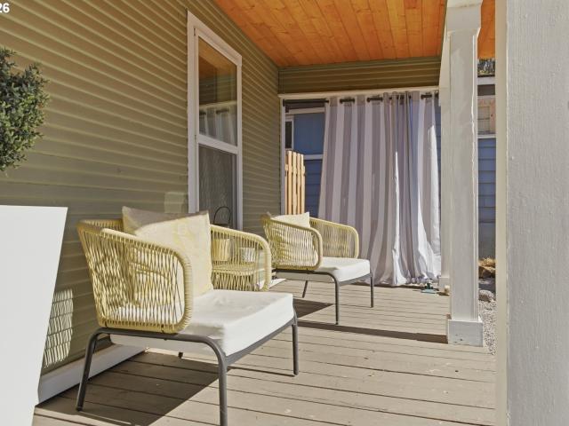 House for sale in Bingen, Washington