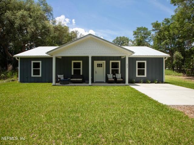 House for sale in Florahome, Florida