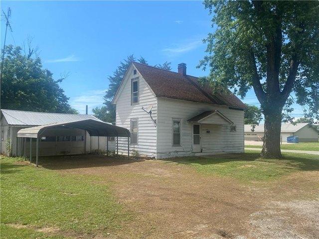 House for sale in Palestine, Illinois