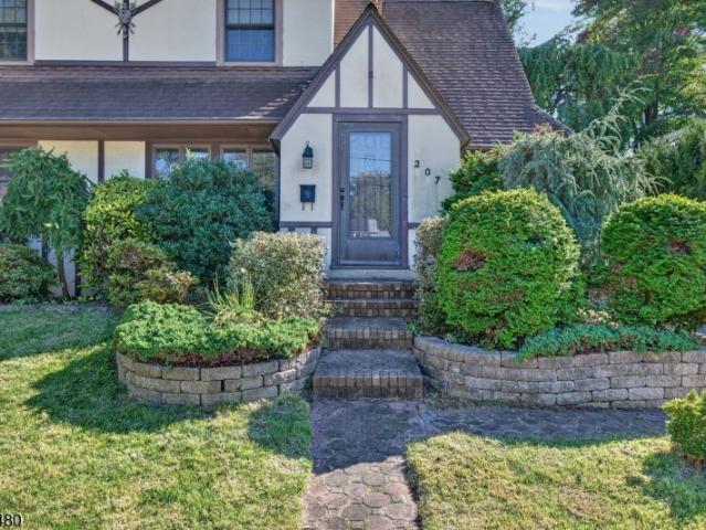 House for sale in Dunellen, Middlesex County
