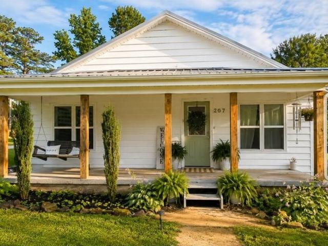 House for sale in Fulton, Itawamba County