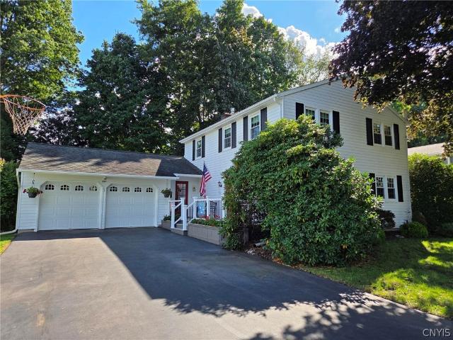 House for sale in Bayberry, Town of Clay
