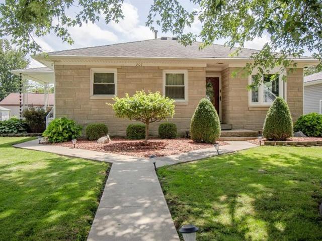 House for sale in Lynn, Indiana