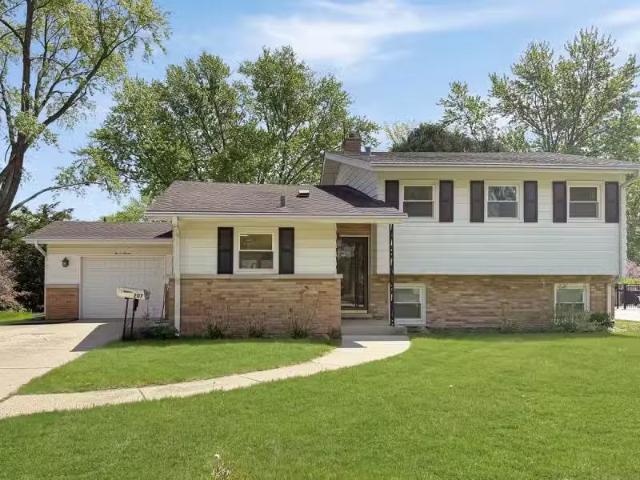 House for rent in Arlington Heights