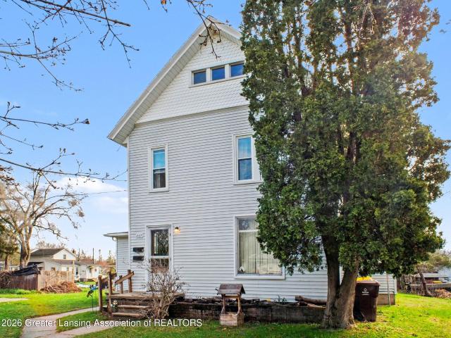 House for sale in St. Johns, Clinton County