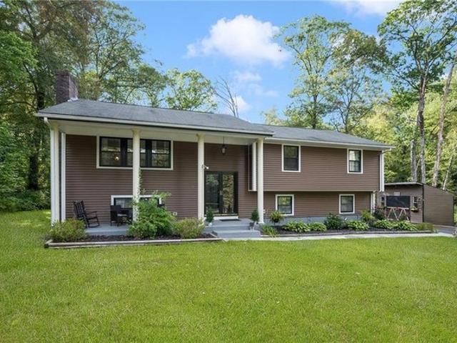 House for sale in Oakland, Rhode Island