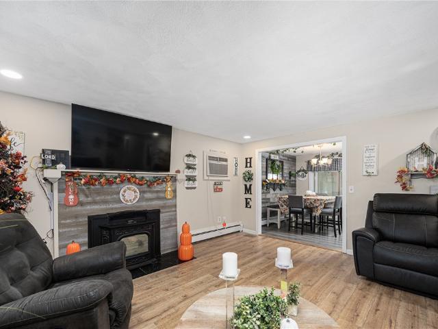 House for sale in Oakland, Rhode Island