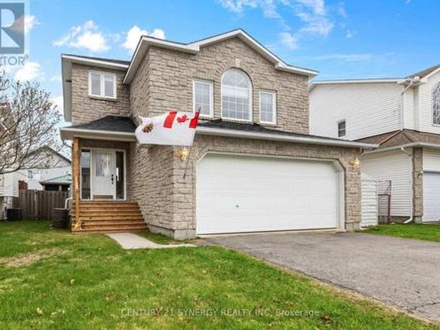 House for sale in Russell, Ontario
