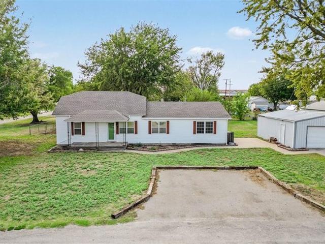 House for sale in Minco, Grady County
