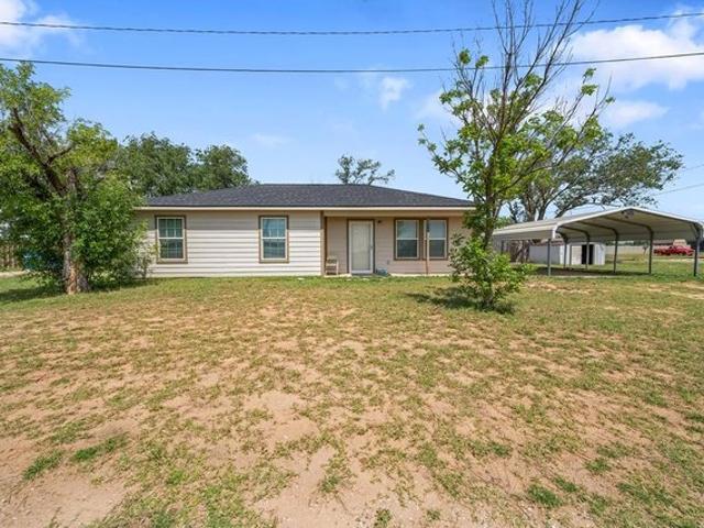 House for sale in Howard, Texas