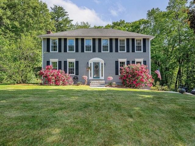 House for sale in Dracut, Massachusetts