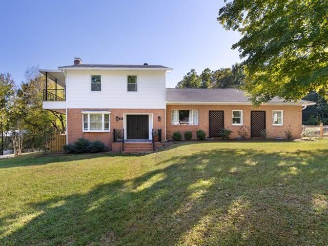 House for sale in Historic District, Hillsborough