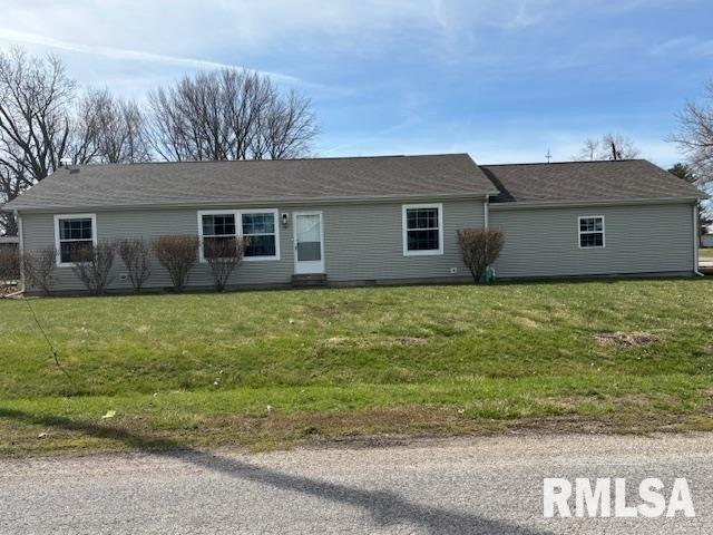 House for sale in Modesto, Illinois