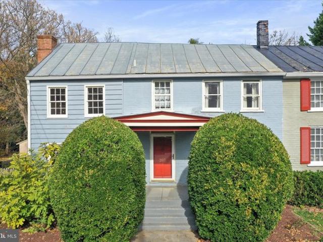 Townhouse for sale in Shepherdstown, West Virginia