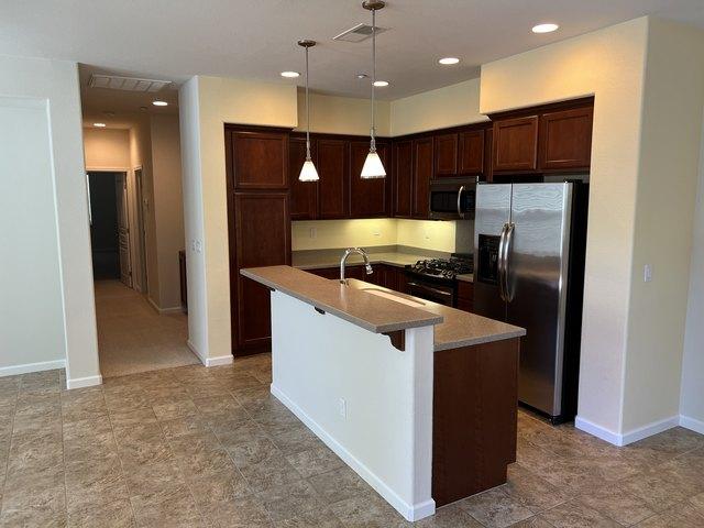 Townhouse for rent in Tracy, California