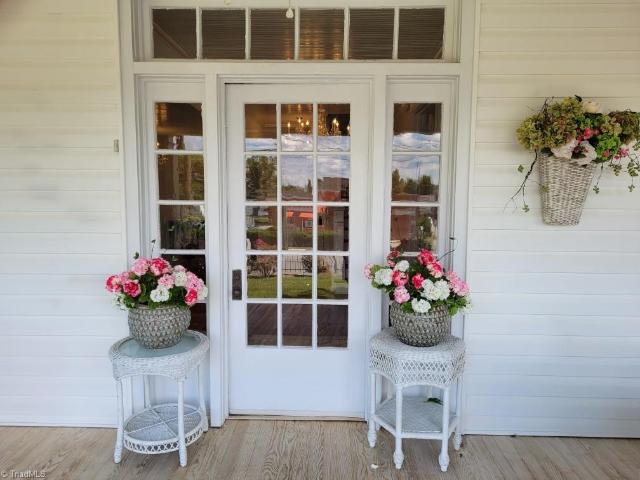 House for sale in Pilot Mountain, North Carolina