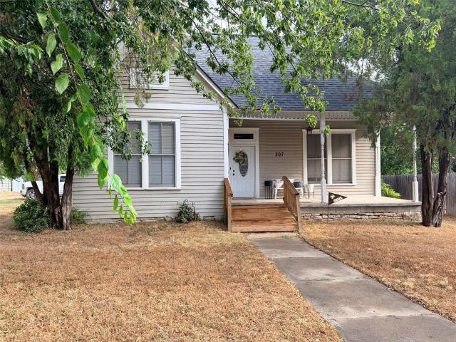 House for sale in Comanche, Texas