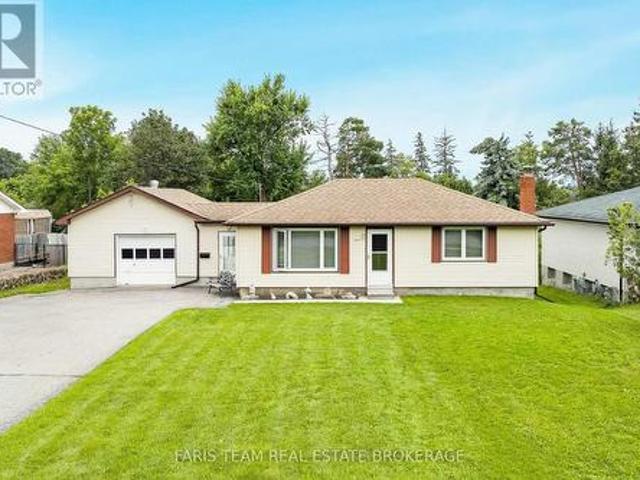 House for sale in Barrie, Ontario