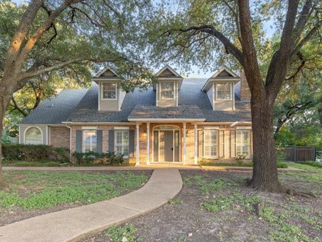 House for sale in Woodway, McLennan County