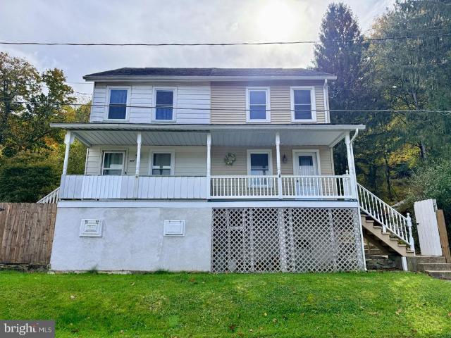 Townhouse for sale in Nesquehoning, Carbon County