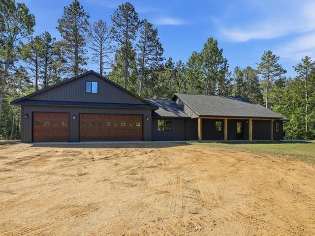 House for sale in Hubbard, Minnesota