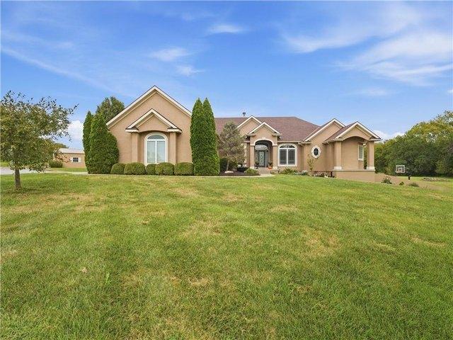 House for sale in Peculiar, Missouri
