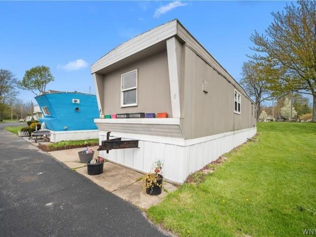 House for sale in Niagara, New York