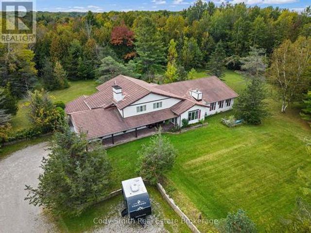 House for sale in Waubaushene, Tay